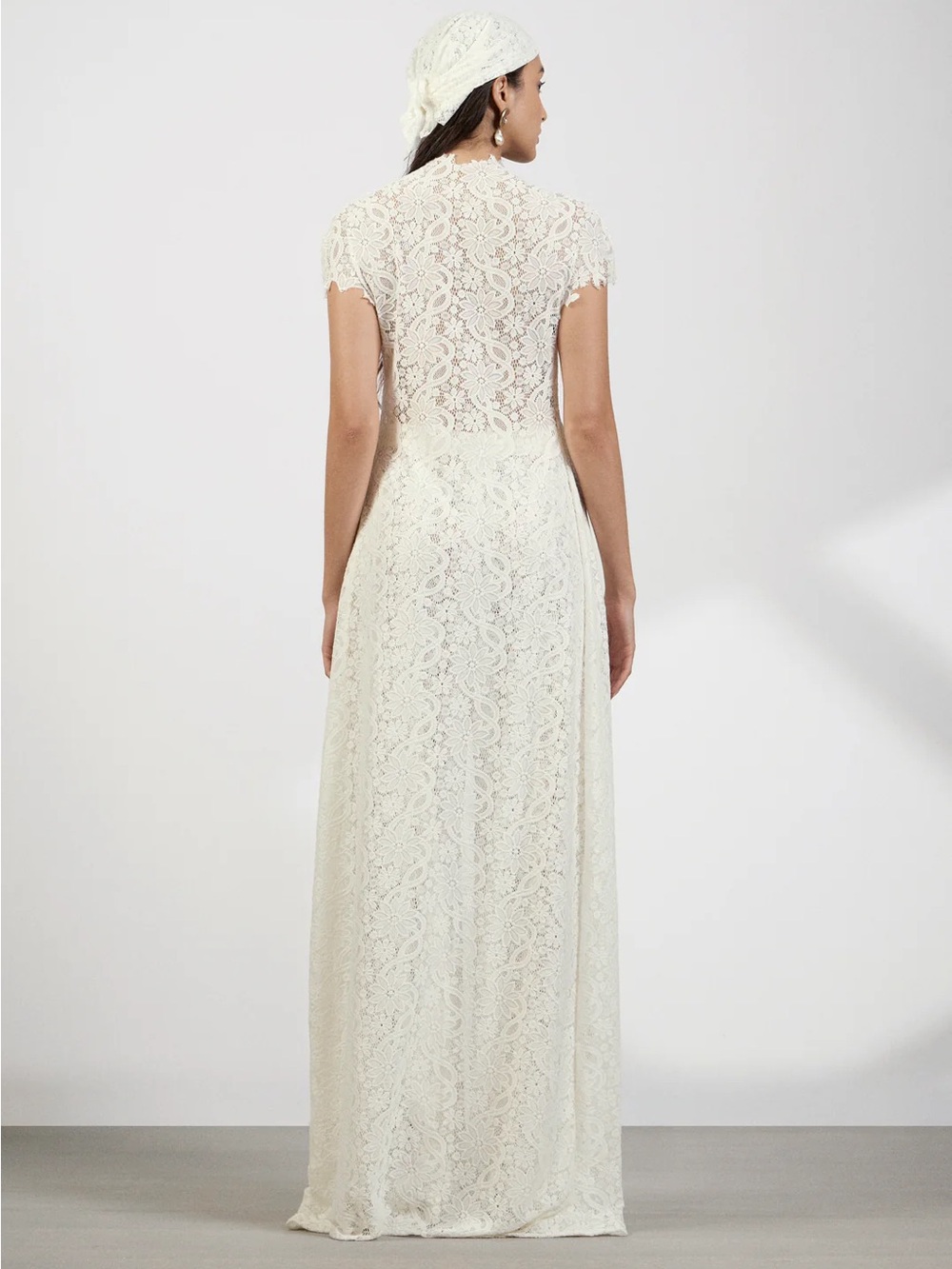 White Lace Three Piece Set - Picture 3 of 9